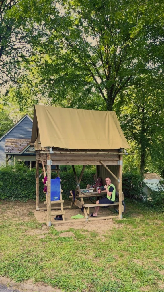 Bivouac pour cyclistes au Camping Parc de Vaux sur la Vélo Francette